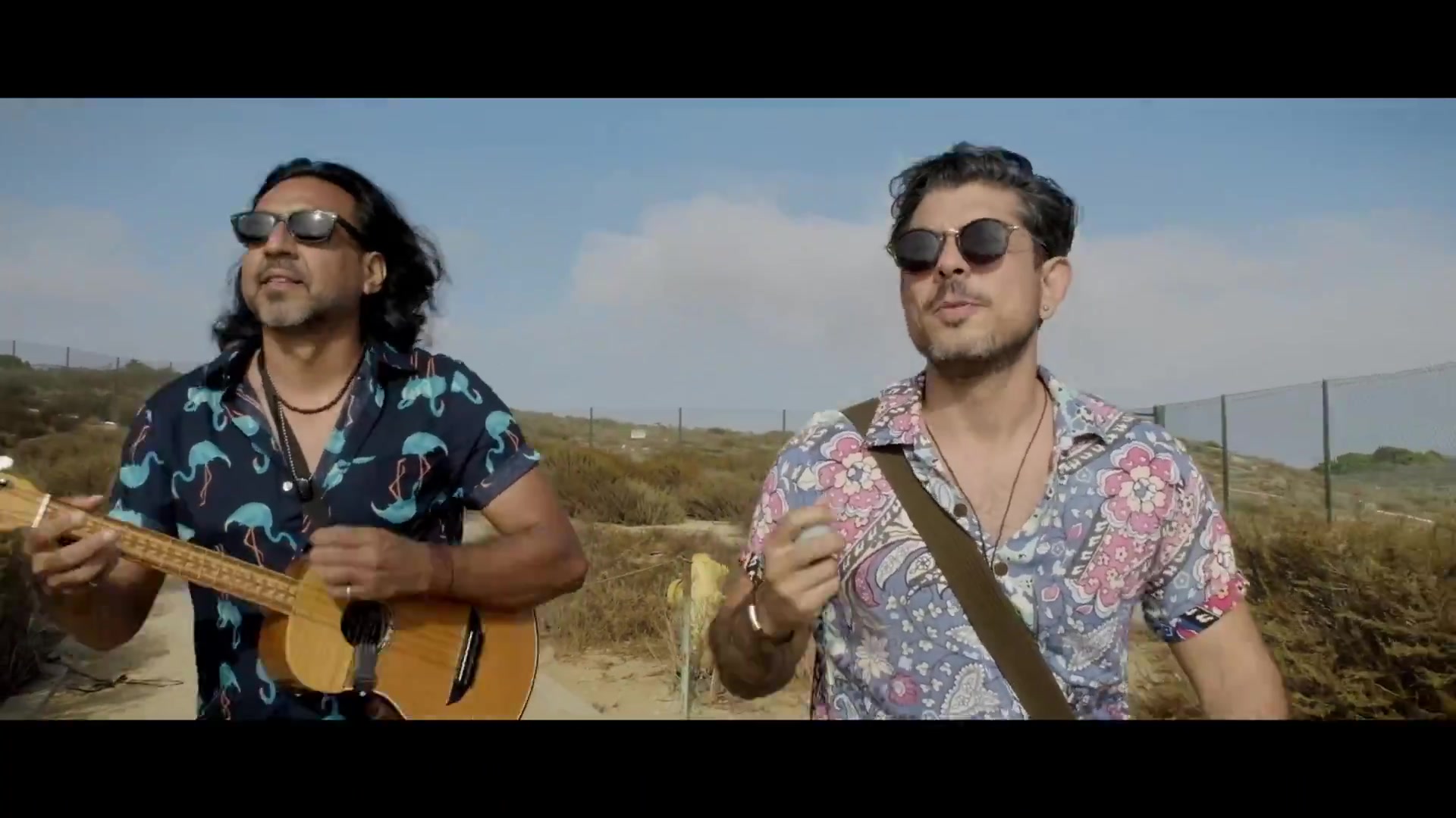 Mientras Tanto  Video clip oficial - Piojos Intergalácticos
